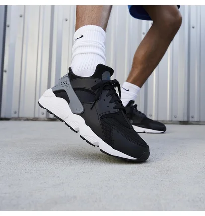 Кросівки чоловічі Nike Huarache J22 Black DR0154-001