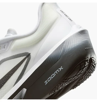 Кросівки жіночі Nike Zoom Fly 6 White/Grey FN8455-100