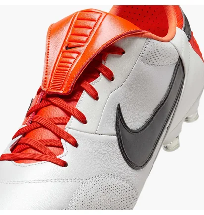 Бутси чоловічі Nike The Premier Iii Fg White HM0265-800