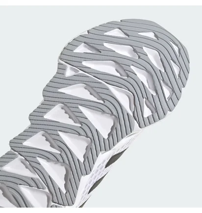 Кроссовки женские Adidas Switch Run Grey IF5732