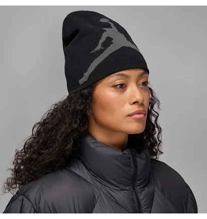 Шапка мужская Air Jordan Brooklyn Peak Beanie Black II2413-010