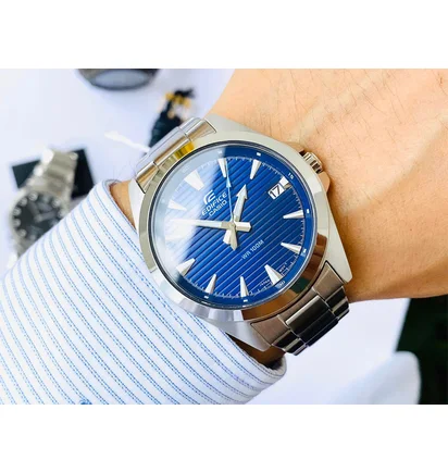 Часы мужские Casio Edifice Classic Dial EFV-140D-2A