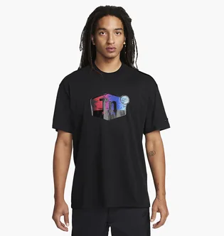 Футболка мужская Nike Sportswear MenS Graphic T-Shirt Black FV0067-010