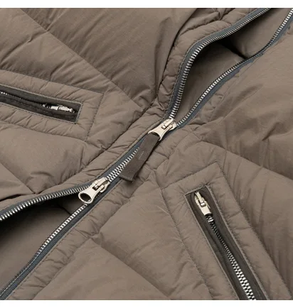 Пуховик чоловічий Stone Island Seamless Tunnel Nylon Down-Tc Hooded Jacket Brown 811543128-V0075