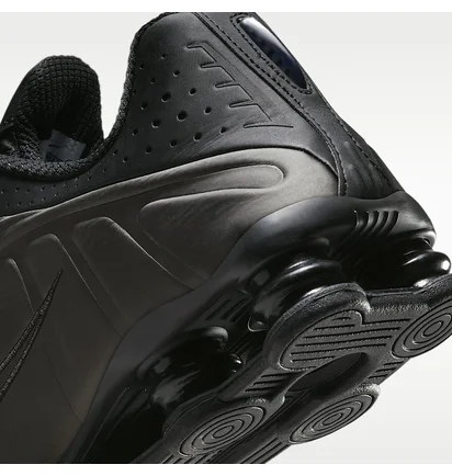Кросівки чоловічі Nike Shox R4 MenS Shoes Black HQ1988-001