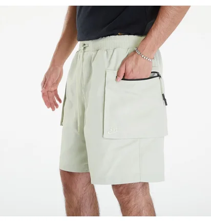 Шорты мужские Nike Sportswear Tech Pack MenS Woven Utility Shorts Green FB7528-371