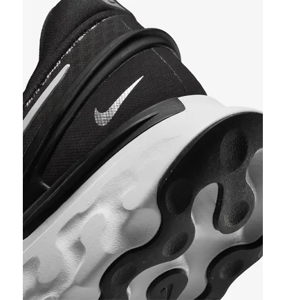 Кросівки чоловічі Nike React Miler 3 Black/White Dd0490-101