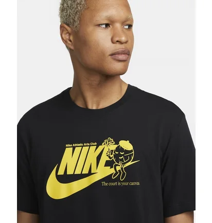 Футболка мужская Nike Sportswear T-Shirt Black FB9796-010