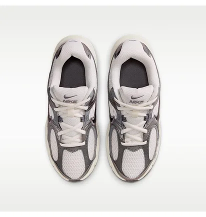Кросівки дитячі Nike V5 Rnr Grey/White HQ6411-003