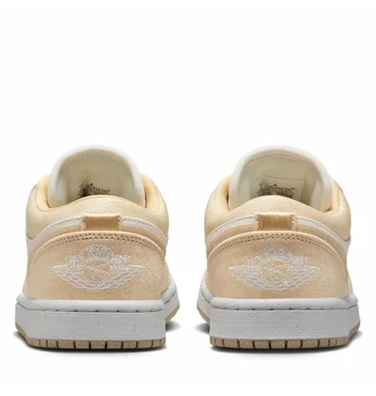 Кросівки жіночі Air Jordan 1 Low Se Beige/White FN3722-701