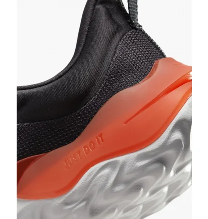 Кросівки дитячі Nike Run Flow Gs Black DV3106-001