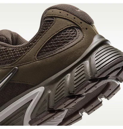 Кросівки чоловічі Nike V5 Rnr Brown II6292-200