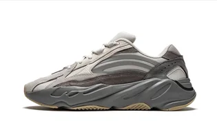 Кросівки чоловічі Adidas Yeezy Boost 700 V2 Grey FU7914