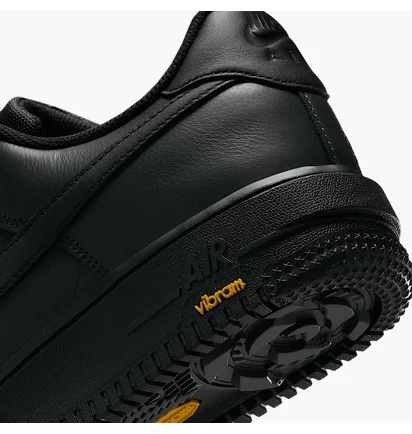 Кросівки чоловічі Nike Air Force 1 With Gore-Tex And Vibram Black HV5953-001