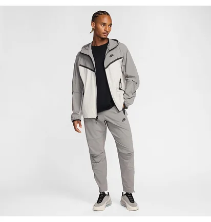 Штаны мужские Nike Tech Woven Grey HM8241-014