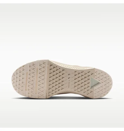 Кроссовки женские Nike Metcon 10 Se Peach IB6544-100