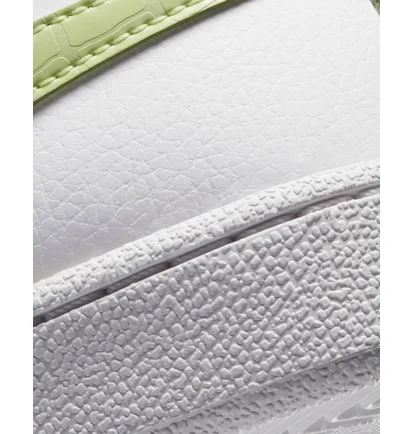 Кроссовки женские Nike Court Royale White 749867-121