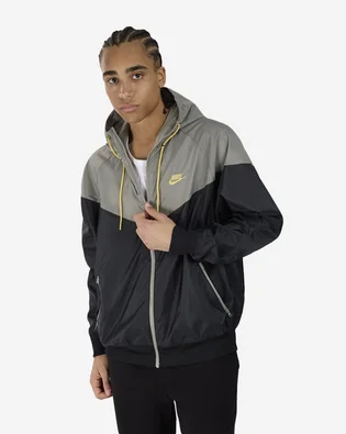 Ветровка мужская Nike Nsw Windrunner Woven Jacket Black/Olive DA0001-017