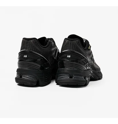 Кросівки чоловічі New Balance 1906X Gore-Tex Black U190631U