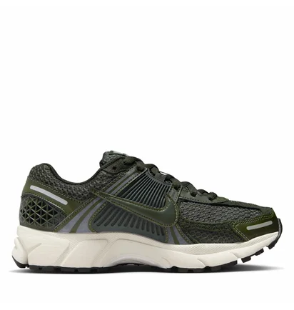 Кроссовки женские Nike Vomero 5 Black/Green FQ8898-325