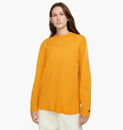 Свитшот женский Nike Sportswear Dri-Fit Adv Tech Pack Orange DD4628-738