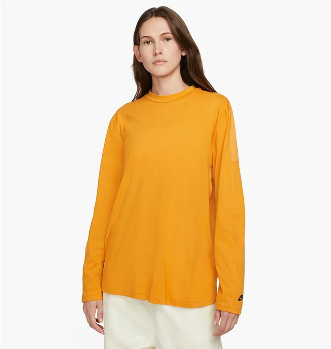 Свитшот женский Nike Sportswear Dri-Fit Adv Tech Pack Orange DD4628-738