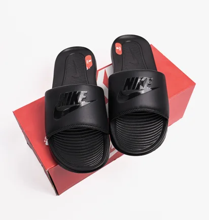 Тапочки женские Nike W Victori One Slide Black CN9677-004