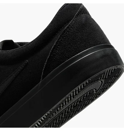Кросівки чоловічі Nike Charge Suede Black IB2750-002