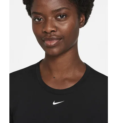Футболка женская Nike W Nk One Df Ss Std Top Black Dd0638-010
