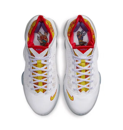 Кросівки унісекс Nike Flintstone X Lebron 19 Low White DQ8344-100