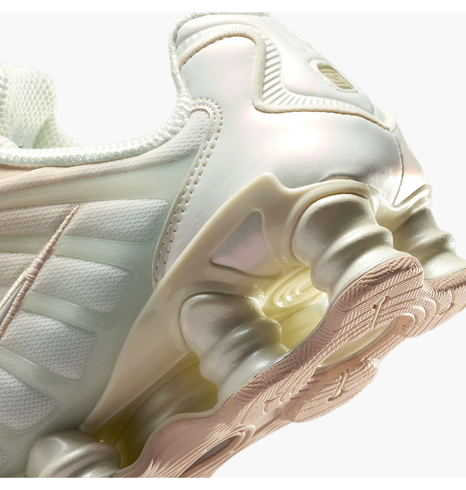 ᐉ Кросівки жіночі Nike Shox Tl Beige/White IH5075-219 - придбати