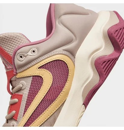 Кроссовки мужские Nike Giannis Immortality 3 Basketball Shoes Beige DZ7533-200