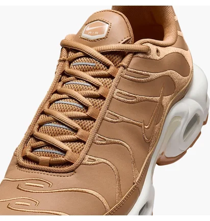 Кроссовки женские Nike Air Max Plus Brown FZ8815-200