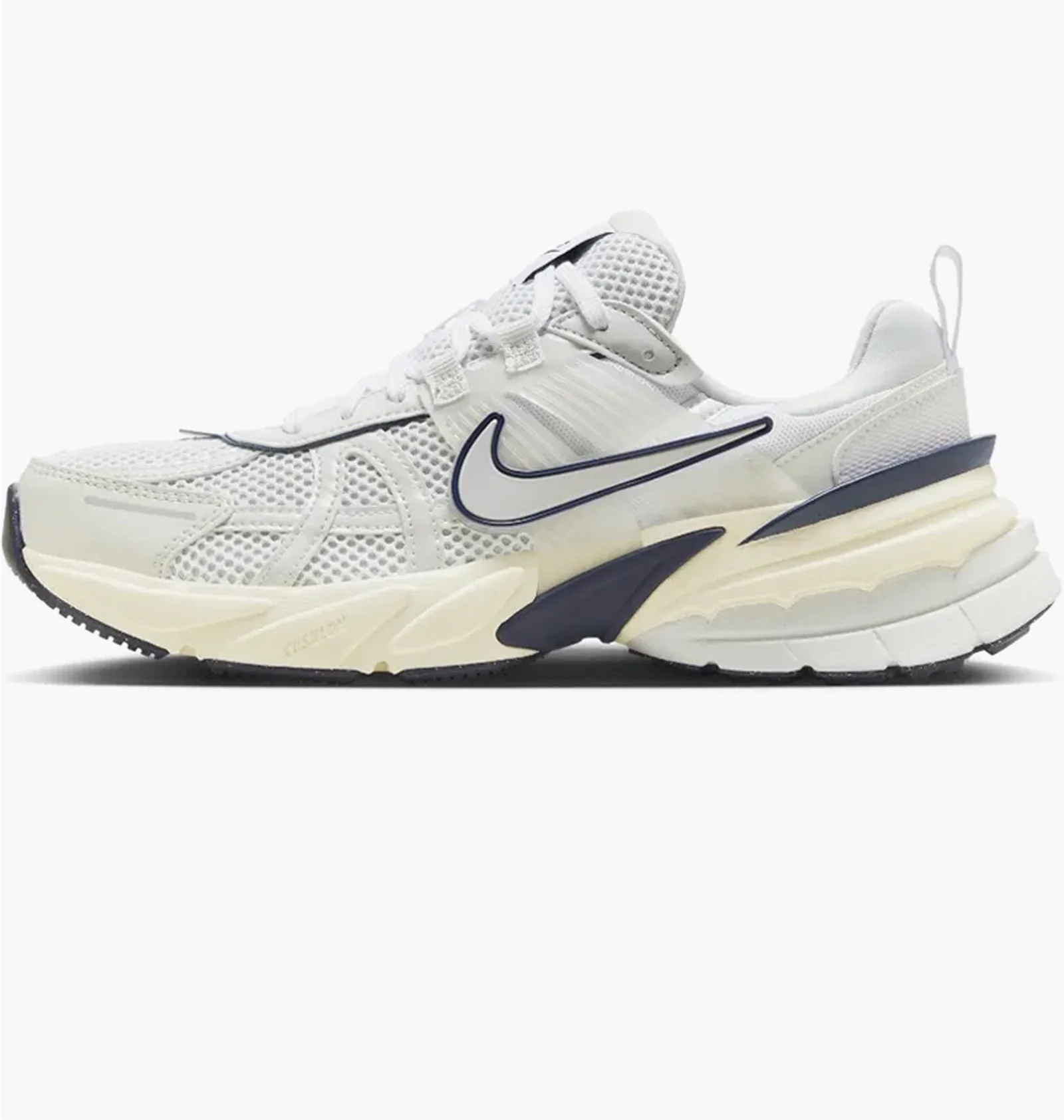 ᐉ Кросівки жіночі Nike V2K Run White FD0736-102 - придбати в