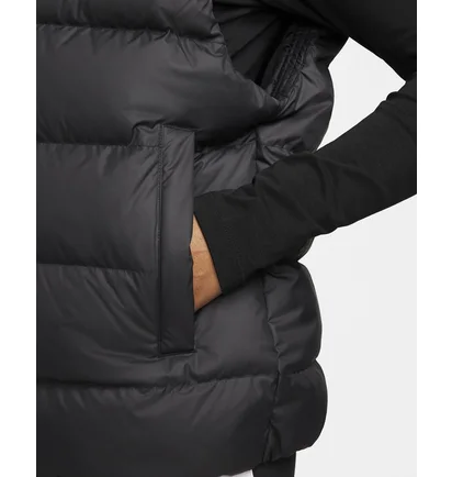 Жилетка женская Nike Sportswear Therma-Fit Windrunner Black DQ6896-010