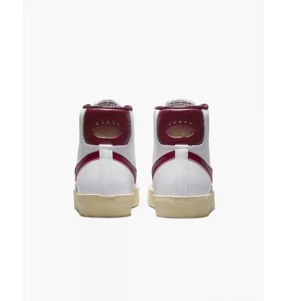 Кросівки жіночі Nike Wmns Blazer Mid `77 Se Hang Tag Holster White Dv7003-100