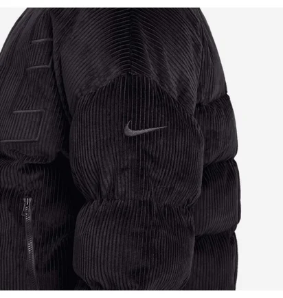 Пуховик жіночий Nike Sportswear Essential Black FB8727-010