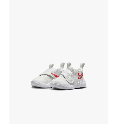 Кросівки дитячі Nike Team Hustle D 11 White DV8995-102