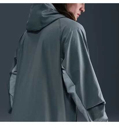 Вітровка чоловіча Nike Fcb M Nk Tch Wvn Wr Fz Jkt Wp Grey HM4234-084