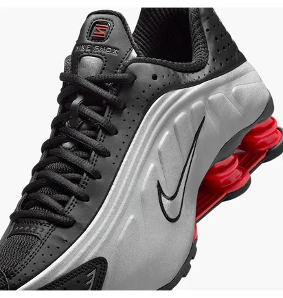 Кросівки жіночі Nike Shox R4 White/Black AR3565-011