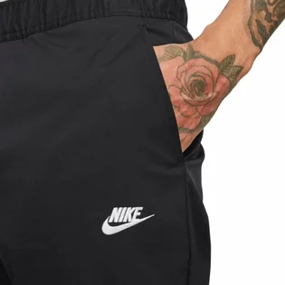 Брюки мужские Nike Club Wvn Taper Leg Pant Black DX0623-010