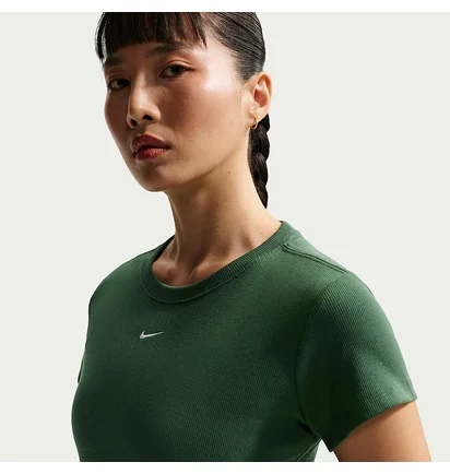 Футболка женская Nike Sportswear Tight Ribbed Short-Sleeve Green HV4994-323
