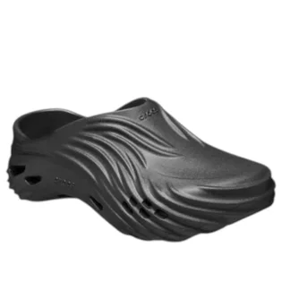Тапочки унисекс CROCS Echo Wave Black 210521-060
