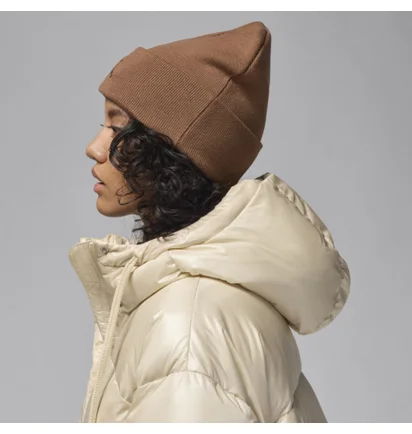 Шапка унісекс Air Jordan Peak Essential Beanie Brown FN4672-223