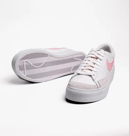 Кросівки жіночі Nike Blazer Low Platform White DJ0292-103