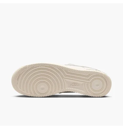 Кроссовки мужские Nike Air Force 1 07 White IB7677-101