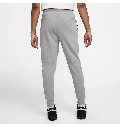 Спортивный костюм мужской Nike Tech Essentials Grey DD5293-002__DD5284-002