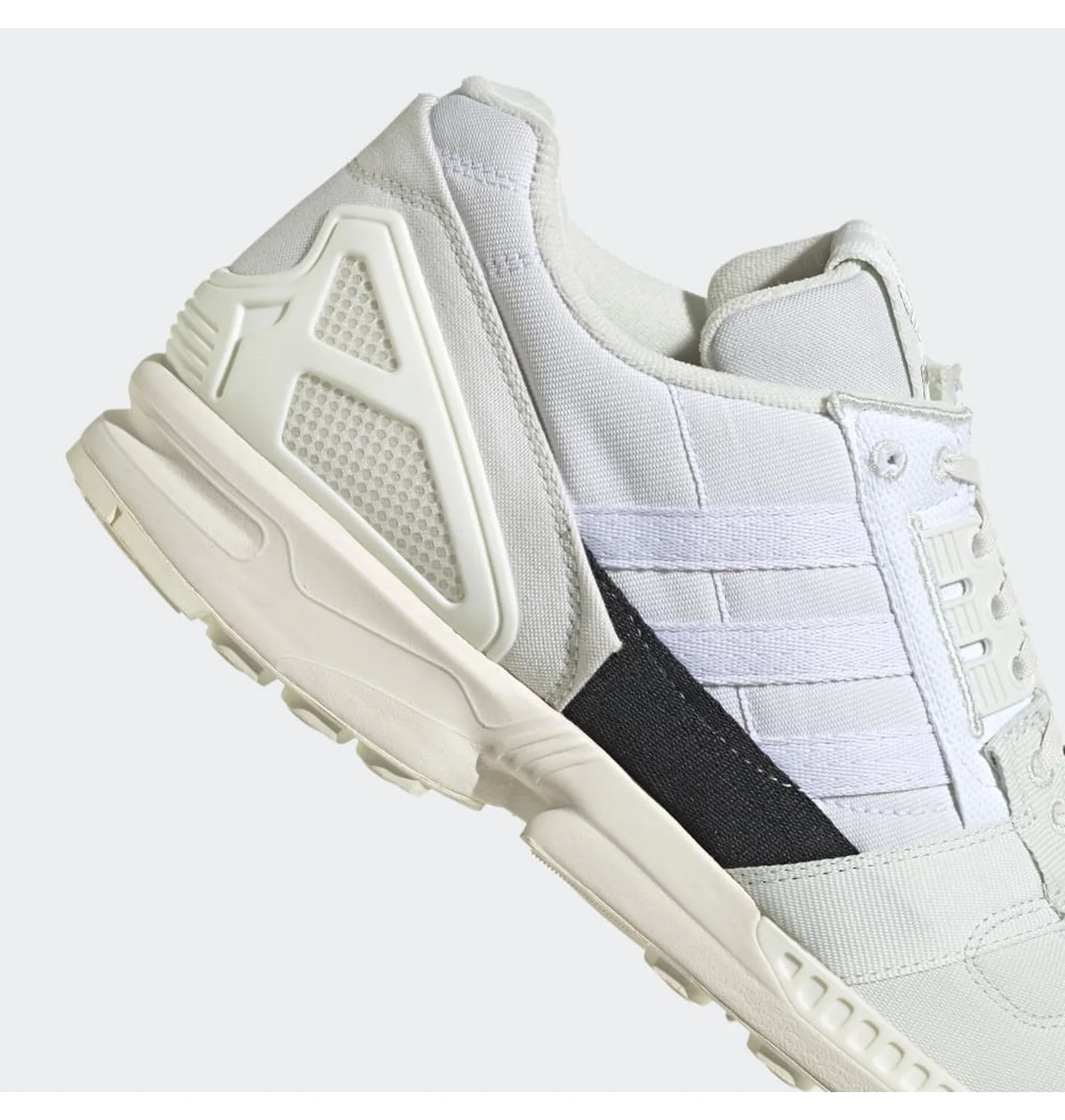 YNIページ ᐉ Кроссовки мужские Adidas Zx 8000 Parley White Gv7618 - купить в
