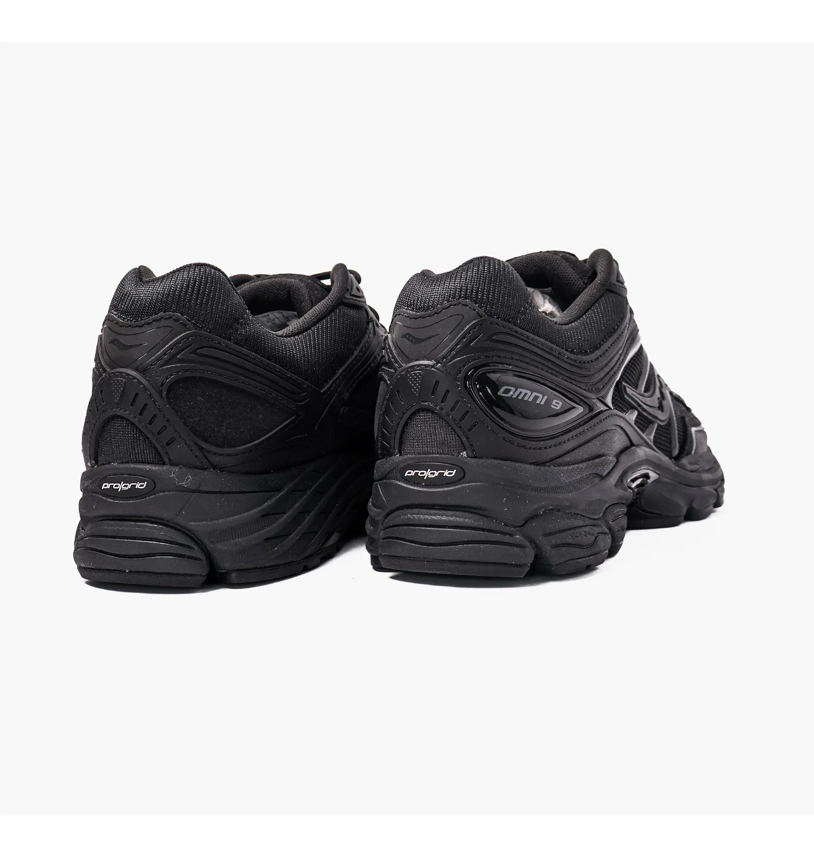 ᐉ Кросівки чоловічі Saucony Progrid Omni 9 Armor Black S70897-3