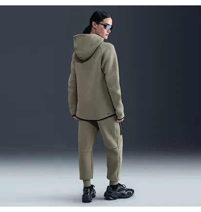 Толстовка женская Nike Sportswear Windrunner Tech Fleece Olive HV6747-320